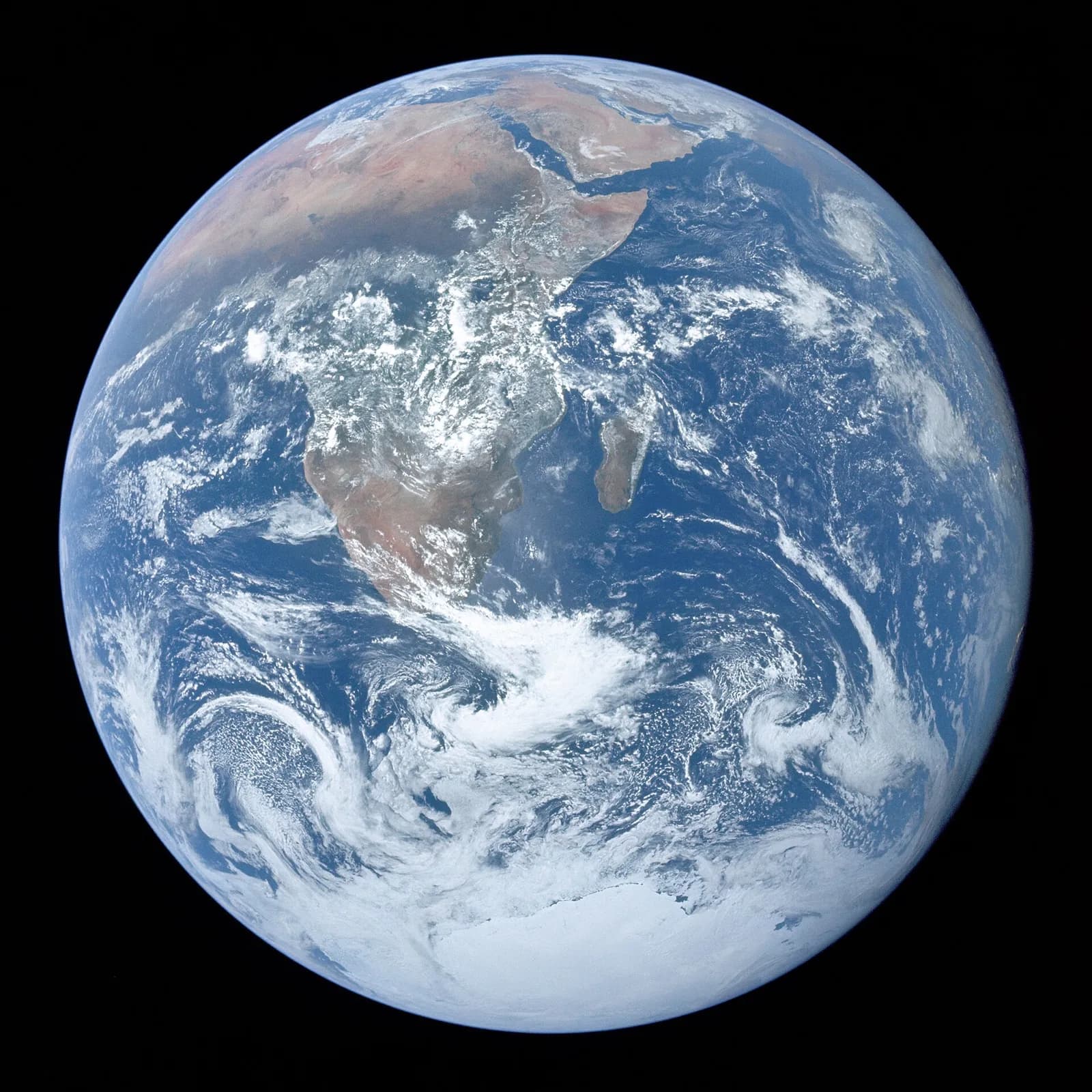 The whole Earth photographed from Apollo 17 in 1972: Africa and the Arabian Peninsula at the top, Madagascar on the right and the ice of Antarctica at the bottom